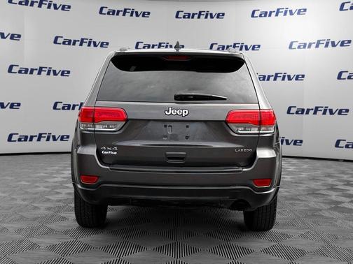 Granite Crystal Metallic Clearcoat 2015 Jeep Grand Cherokee Laredo