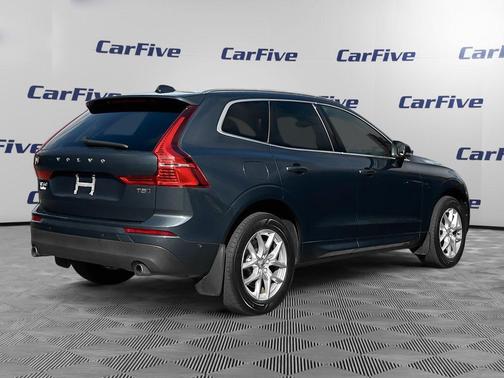 2018 Volvo XC60 T5 Momentum