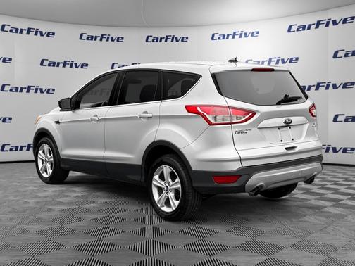 Ingot Silver 2015 Ford Escape SE