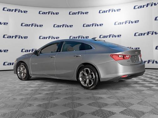 Sterling Gray Metallic 2023 Chevrolet Malibu FWD 1LT