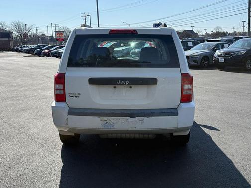 Stone White Clearcoat 2008 Jeep Patriot Sport