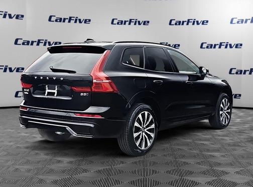 2025 Volvo XC60 B5 Core