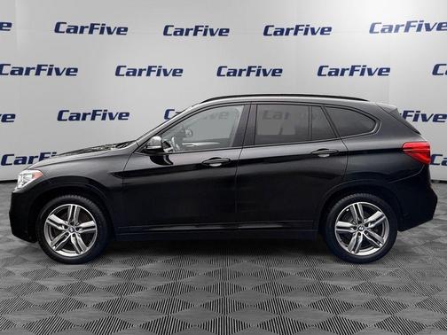Black Sapphire Metallic 2018 BMW X1 xDrive28i
