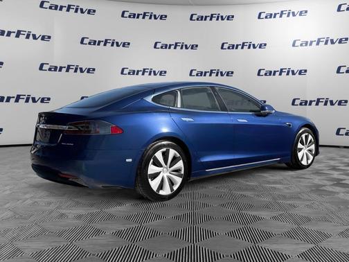 2020 Tesla Model S Long Range