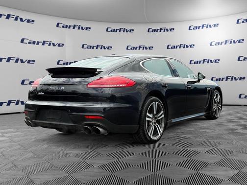 Basalt Black Metallic 2014 Porsche Panamera 4S