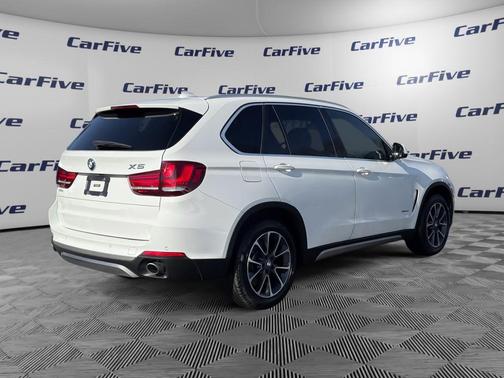 Alpine White 2017 BMW X5 xDrive35i