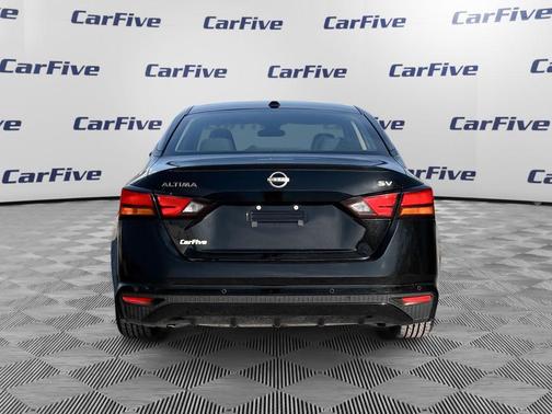 Super Black Clearcoat 2024 Nissan Altima 2.5 SV