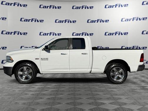 Bright White Clearcoat 2016 RAM 1500 Big Horn