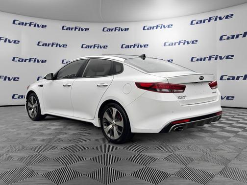 Snow White Pearl 2017 Kia Optima SX Turbo