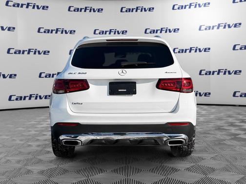 White 2022 Mercedes-Benz GLC 300 4MATIC