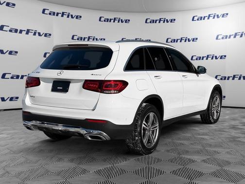 White 2022 Mercedes-Benz GLC 300 4MATIC