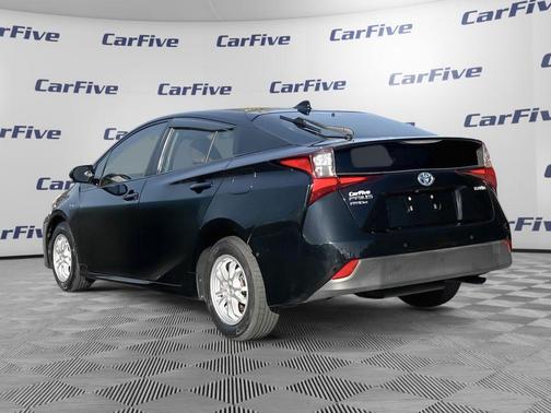 2019 Toyota Prius LE