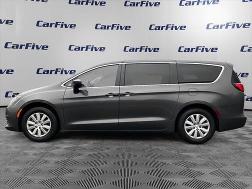 2020 Chrysler Voyager L