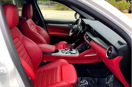 2020 Alfa Romeo Stelvio Ti Sport