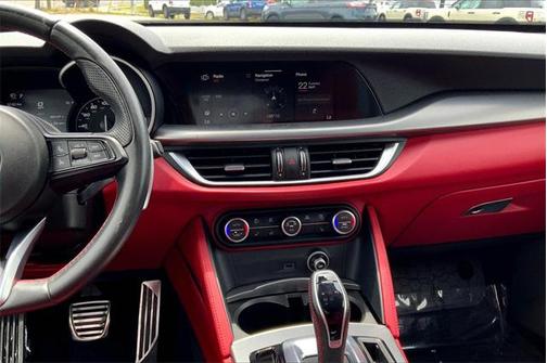 2020 Alfa Romeo Stelvio Ti Sport