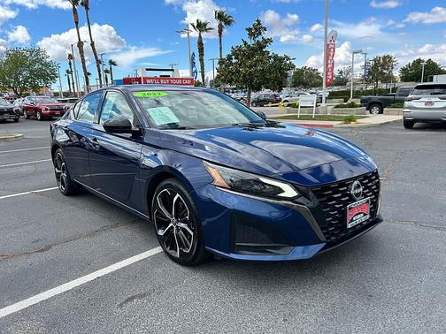 Deep Blue Pearl 2023 Nissan Altima SR FWD