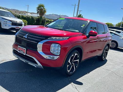 GRAY 2024 Mitsubishi Outlander SE