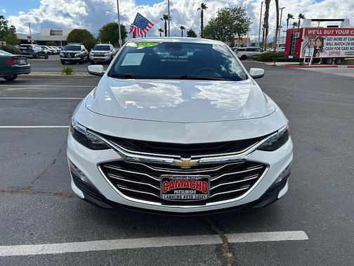 Summit White 2023 Chevrolet Malibu FWD 1LT