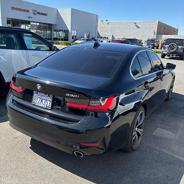 Jet Black 2022 BMW 330 330i