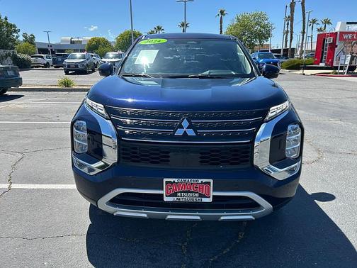 GRAY 2024 Mitsubishi Outlander SE 2.5 S-AWC