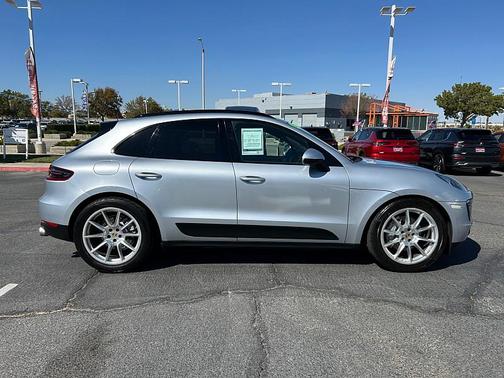 2018 Porsche Macan S