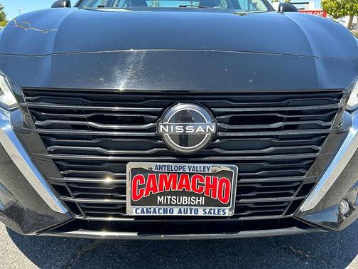 Super Black 2025 Nissan Altima SV FWD