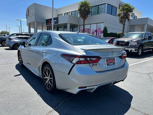 Celestial Silver Metallic 2023 Toyota Camry SE