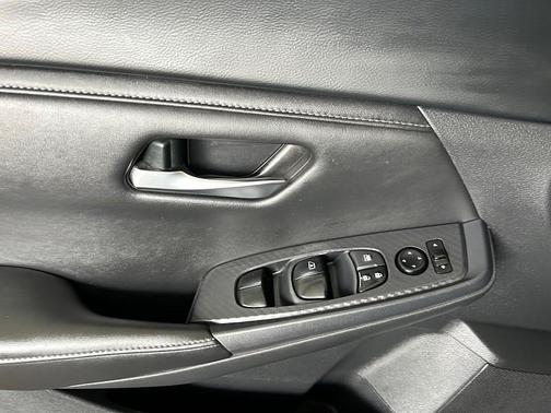 Gun Metallic 2023 Nissan Sentra SV