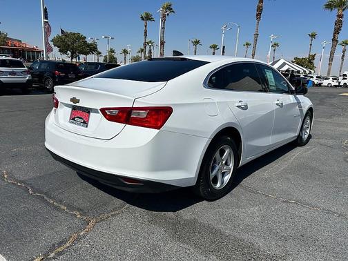 Summit White 2018 Chevrolet Malibu 1LS