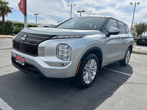 2025 Mitsubishi Outlander PHEV ES S-AWC