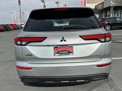 2025 Mitsubishi Outlander PHEV ES S-AWC