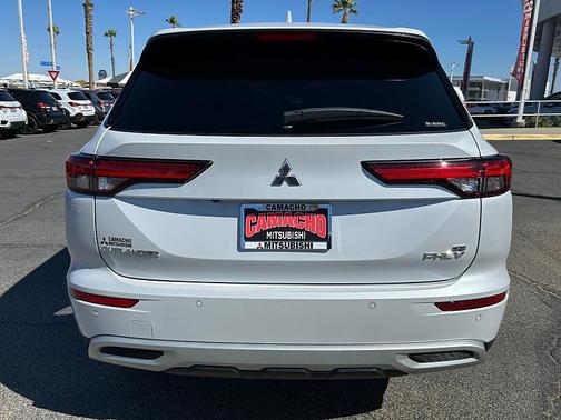 2023 Mitsubishi Outlander PHEV SE S-AWC