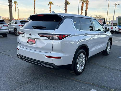 2026 Mitsubishi Outlander SE 1.5T 2WD