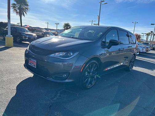 2019 Chrysler Pacifica Touring Plus