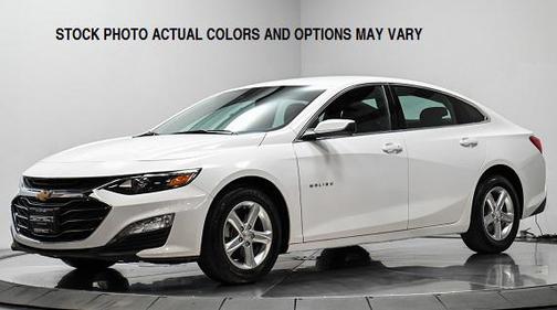 Summit White 2024 Chevrolet Malibu FWD 1LT