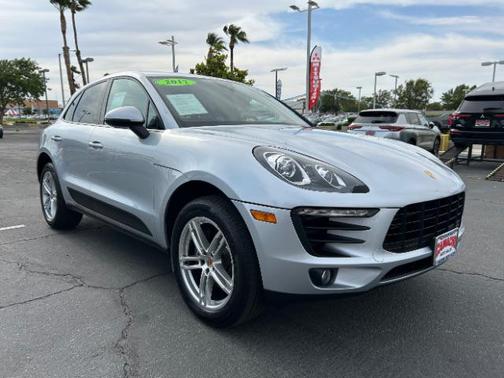 2017 Porsche Macan Base