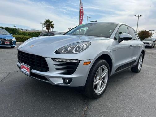 2017 Porsche Macan Base