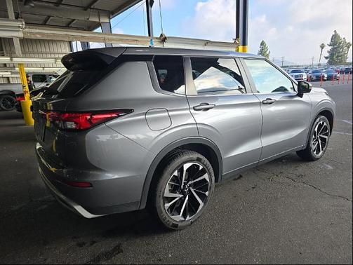 2024 Mitsubishi Outlander SE 2.5 2WD