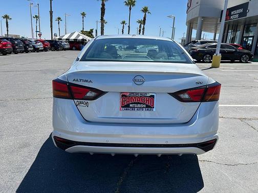 Brilliant Silver Metallic 2024 Nissan Altima 2.5 SV