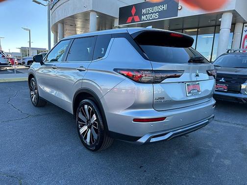 2026 Mitsubishi Outlander SE 1.5T 2WD