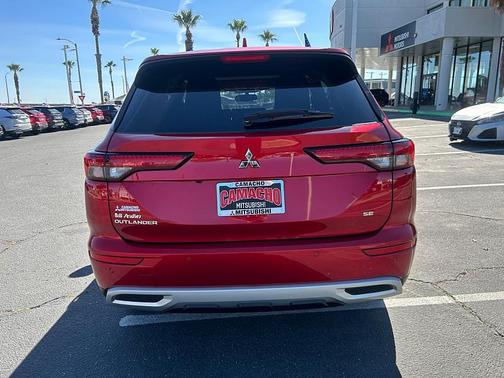 Red Diamond 2023 Mitsubishi Outlander SE 2.5 2WD