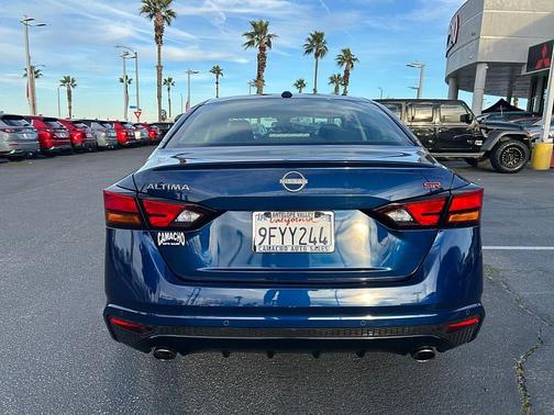 2023 Nissan Altima SR FWD