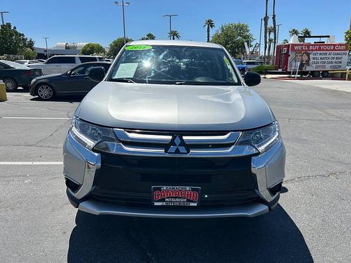 Alloy Silver Metallic 2018 Mitsubishi Outlander ES
