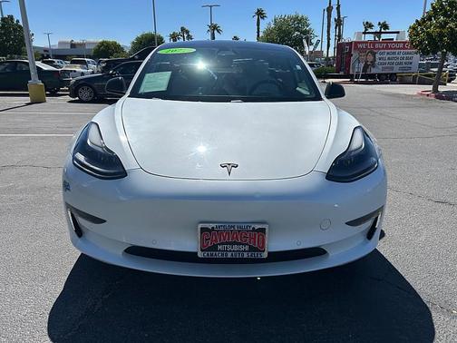 Pearl White Multi-Coat 2021 Tesla Model 3 Long Range