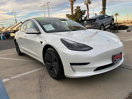 2022 Tesla Model 3 Standard Range