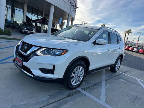 2020 Nissan Rogue SV