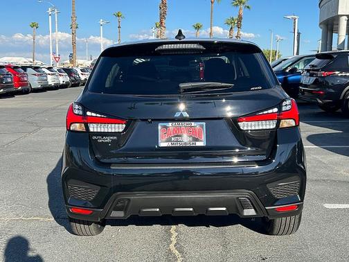 Labrador Black Pearl 2025 Mitsubishi Outlander Sport 2.0 ES