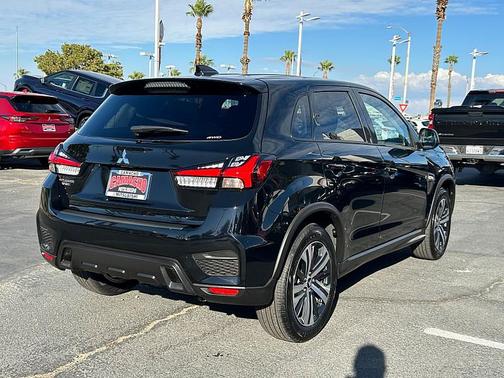 Labrador Black Pearl 2025 Mitsubishi Outlander Sport 2.0 ES