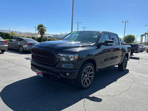 Diamond Black Crystal Pearlcoat 2023 RAM 1500 Big Horn/Lone Star