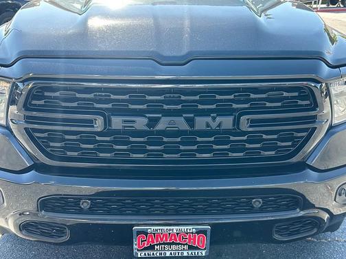 Diamond Black Crystal Pearlcoat 2023 RAM 1500 Big Horn/Lone Star